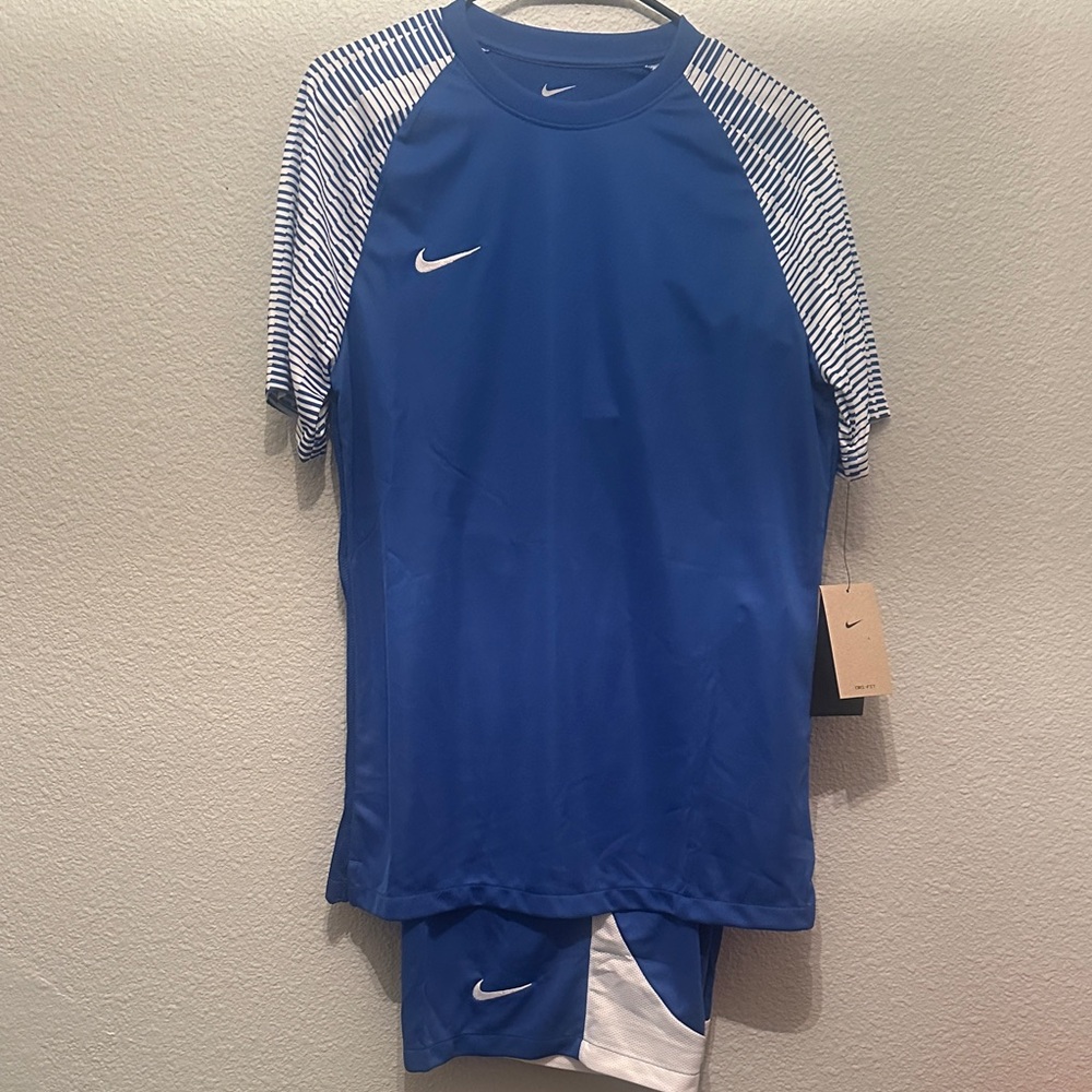 Nike Men's Blue and White Soccer Uniform Set Jersey and Shorts.